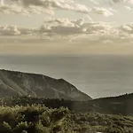 Stonemill Villa, A Sumptuous Escape, By Thinkvilla Villa Exo Khora