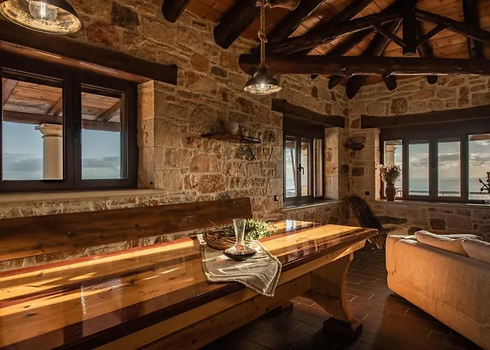 Stonemill Villa, A Sumptuous Escape, By Thinkvilla فيلة