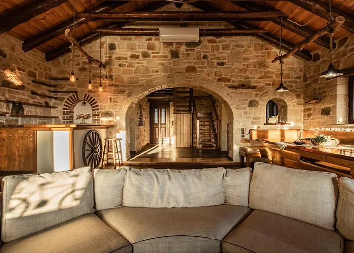 Stonemill Villa, A Sumptuous Escape, By Thinkvilla Вилла